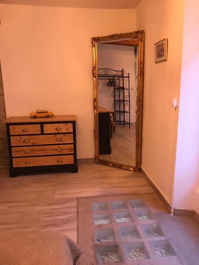 Le Grenier De Manee Βίλα Villemoustaussou Εξωτερικό φωτογραφία